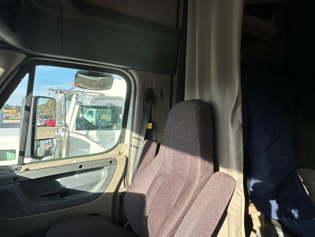 2016 FREIGHTLINER CASCADIA EVOLUTION