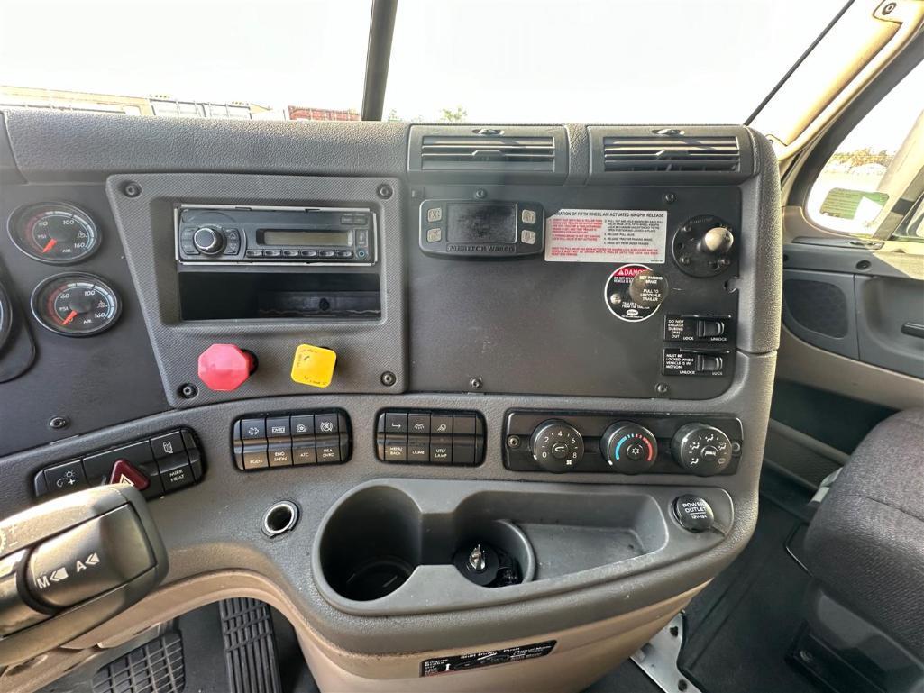 2016 FREIGHTLINER CASCADIA EVOLUTION
