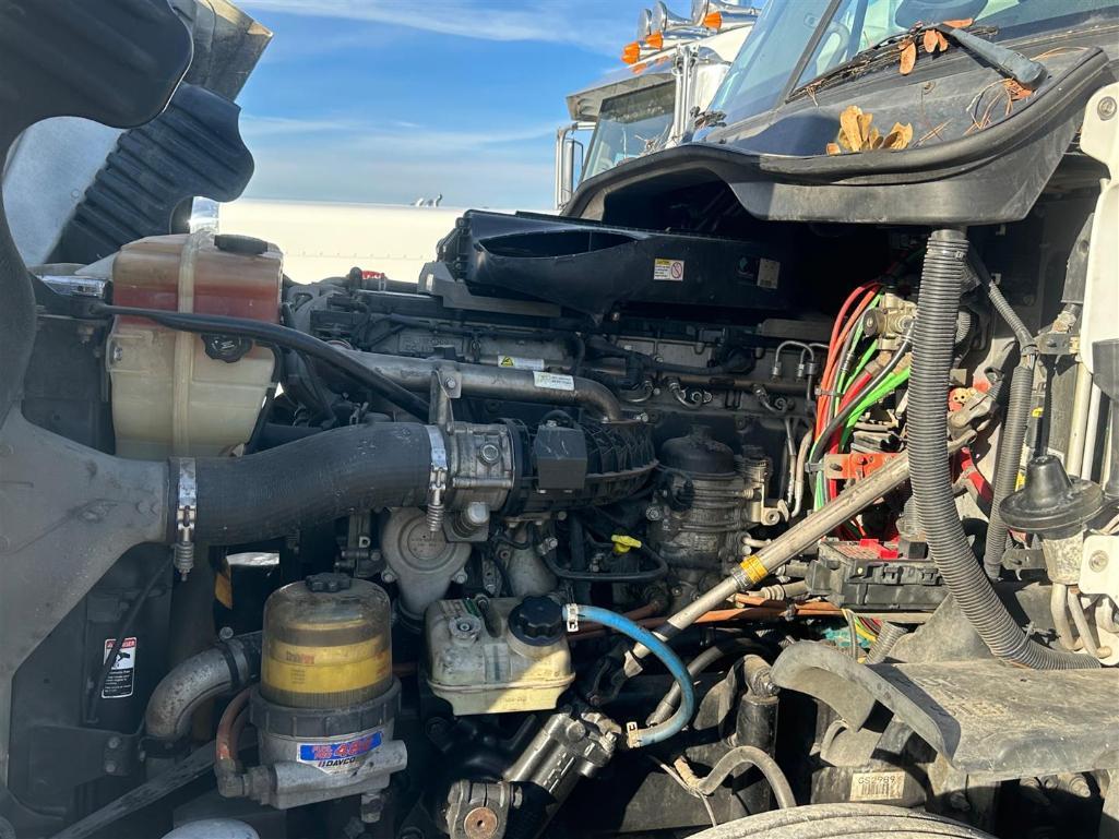 2016 FREIGHTLINER CASCADIA EVOLUTION