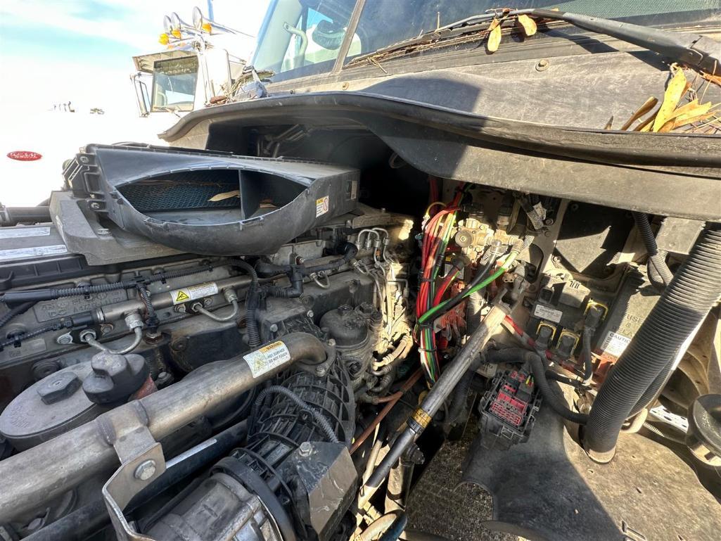 2016 FREIGHTLINER CASCADIA EVOLUTION