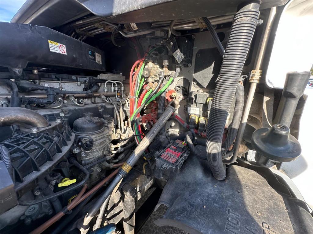 2016 FREIGHTLINER CASCADIA EVOLUTION