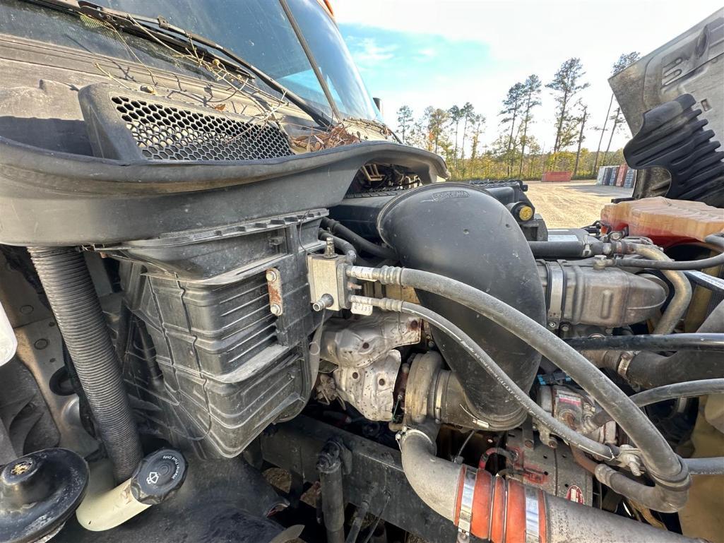 2016 FREIGHTLINER CASCADIA EVOLUTION