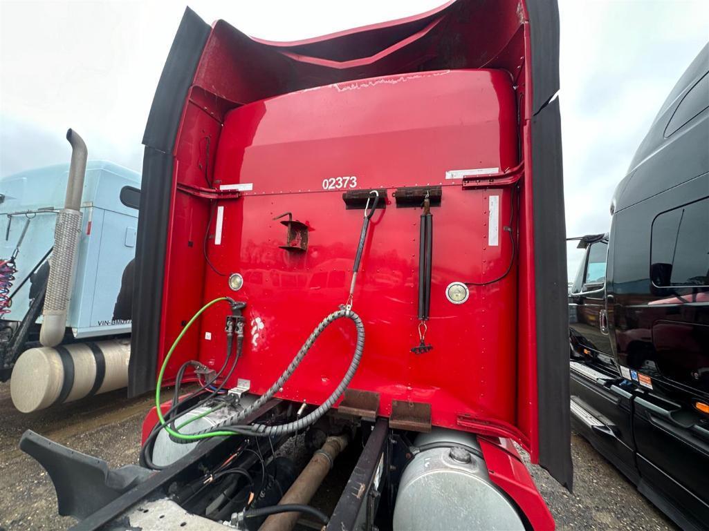2010 KENWORTH T660