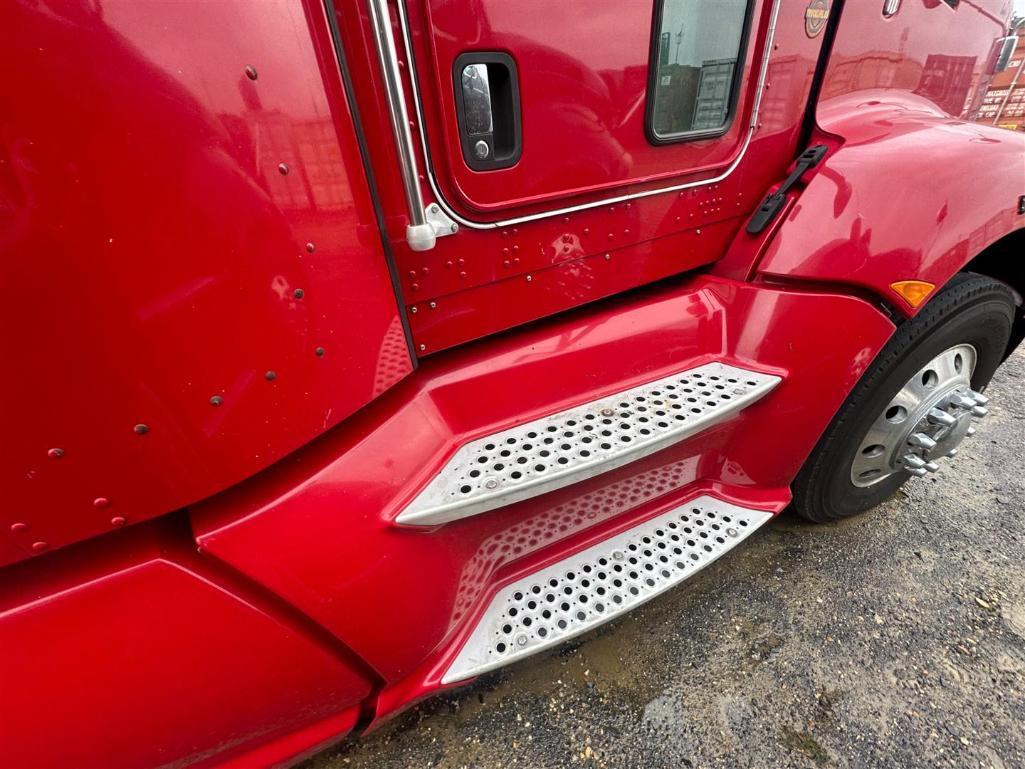 2010 KENWORTH T660