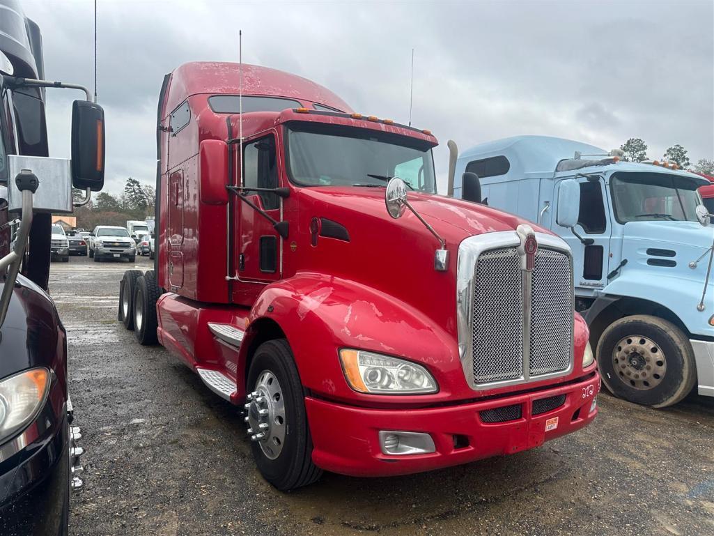2010 KENWORTH T660