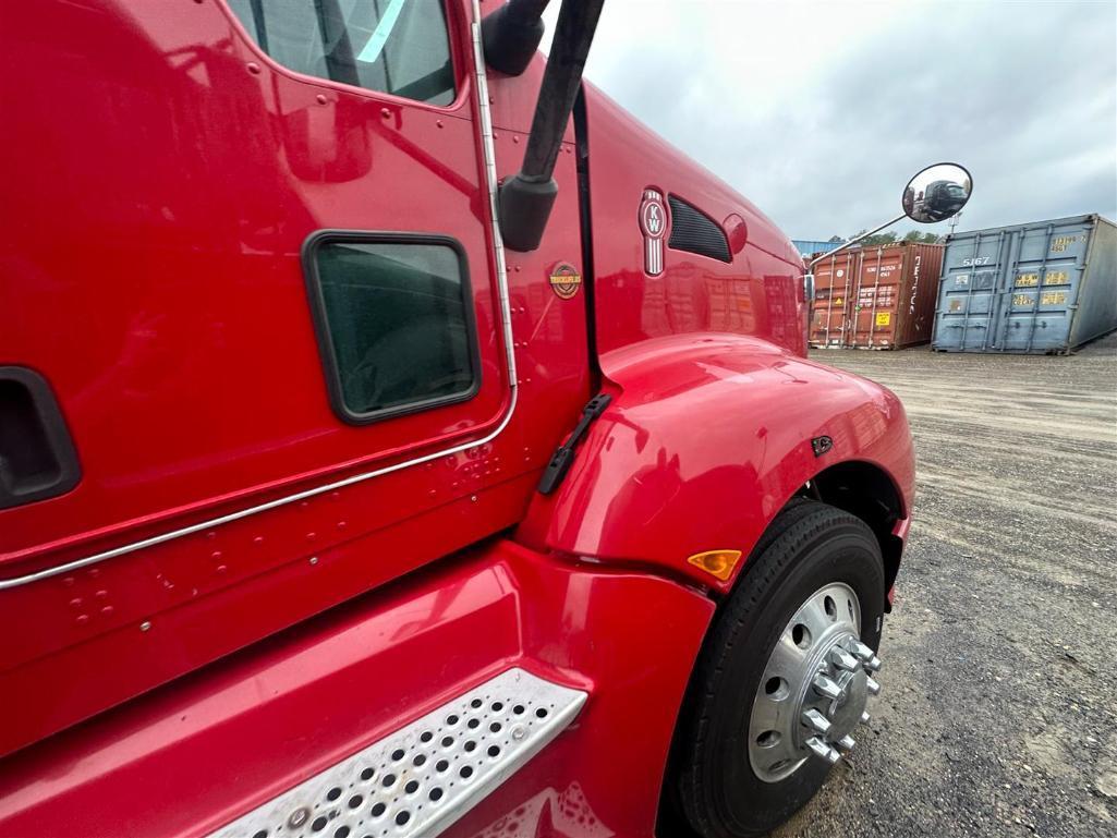 2010 KENWORTH T660