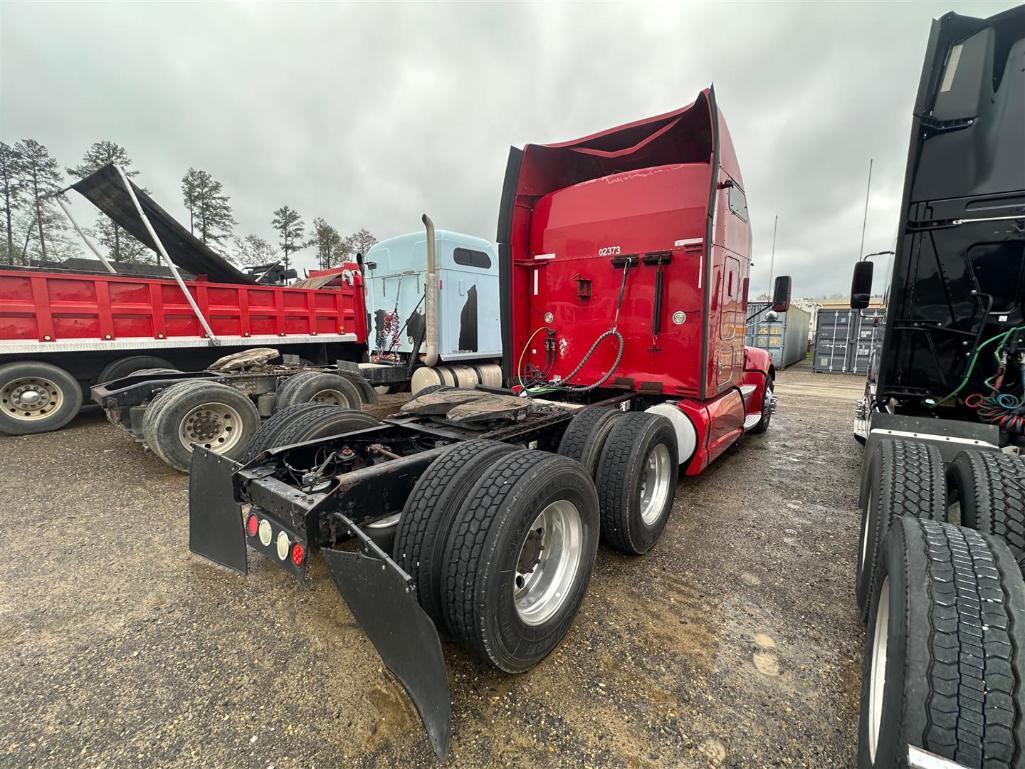 2010 KENWORTH T660