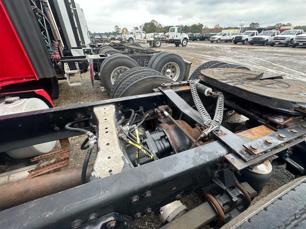 2010 KENWORTH T660