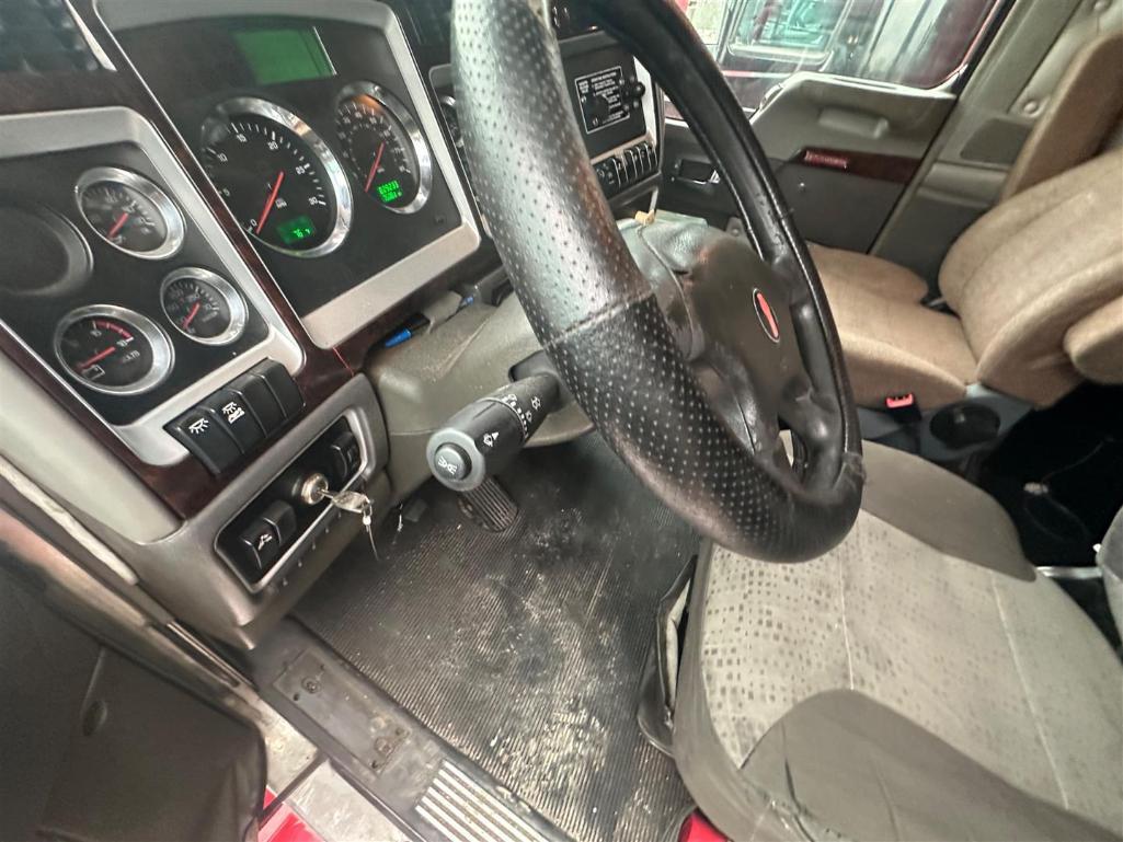 2010 KENWORTH T660