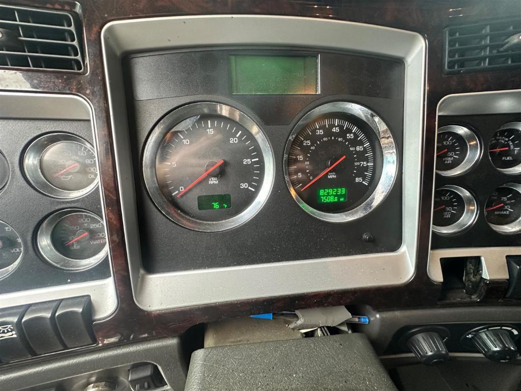 2010 KENWORTH T660