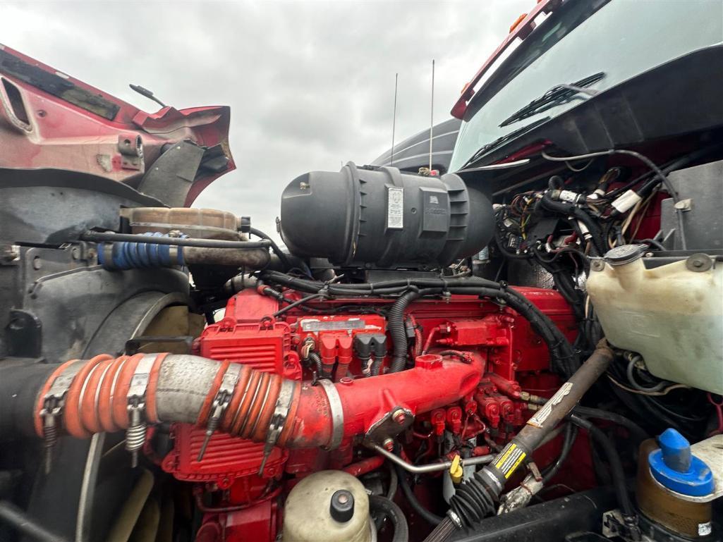 2010 KENWORTH T660