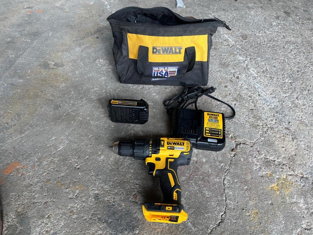 DEWALT DCD778 CORDLESS DRILL SET