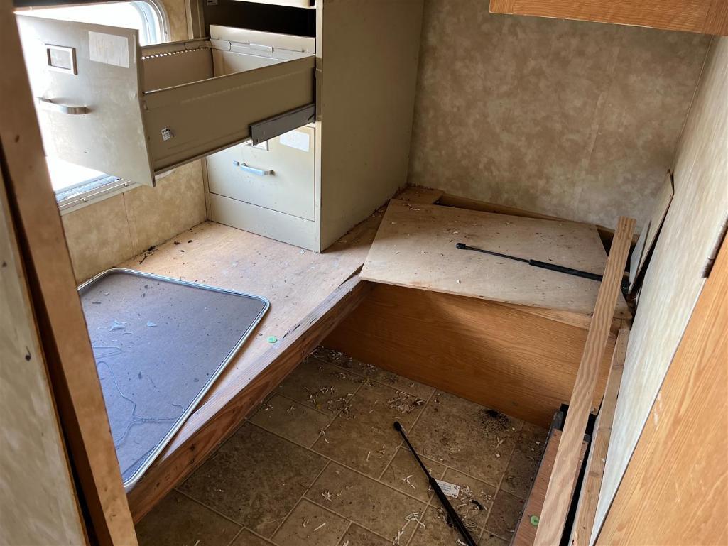2006 CMENT 26FT TRAVEL TRAILER