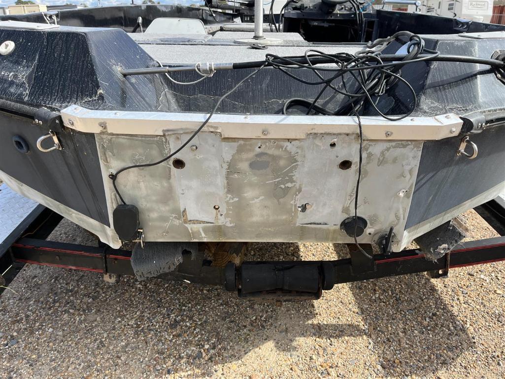 17FT FISHING BOAT WITH TRAILER | NO TITLE