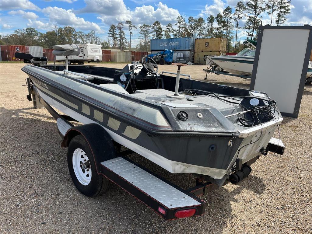 17FT FISHING BOAT WITH TRAILER | NO TITLE