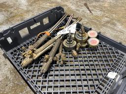 LOT OF WELDING TORCHES AND VALVES