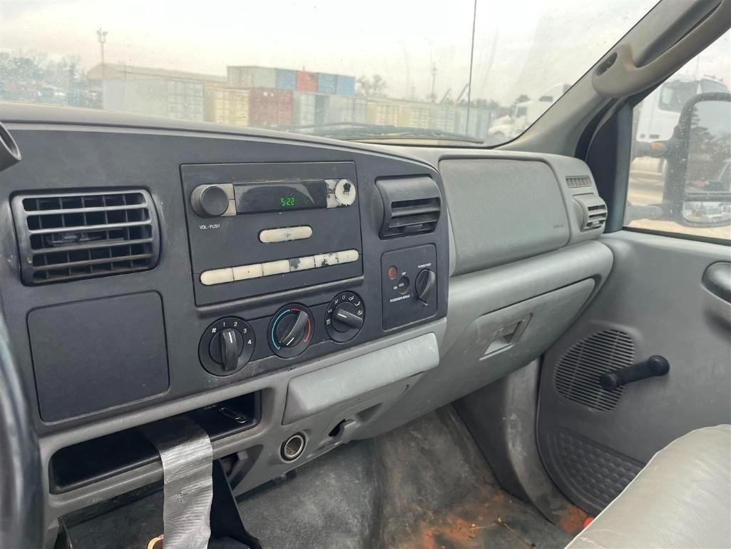 2005 FORD F250XL PICKUP