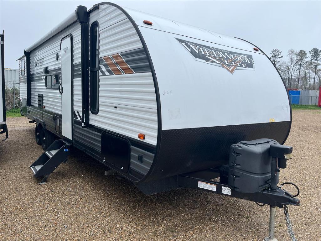 2022 FORREST RIVER WILDWOOD LITE 33FT BUMPER PULL CAMPER