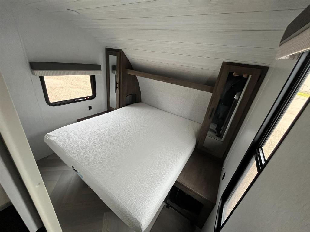 2022 FORREST RIVER WILDWOOD LITE 33FT BUMPER PULL CAMPER