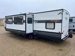 2022 FORREST RIVER WILDWOOD LITE 33FT BUMPER PULL CAMPER