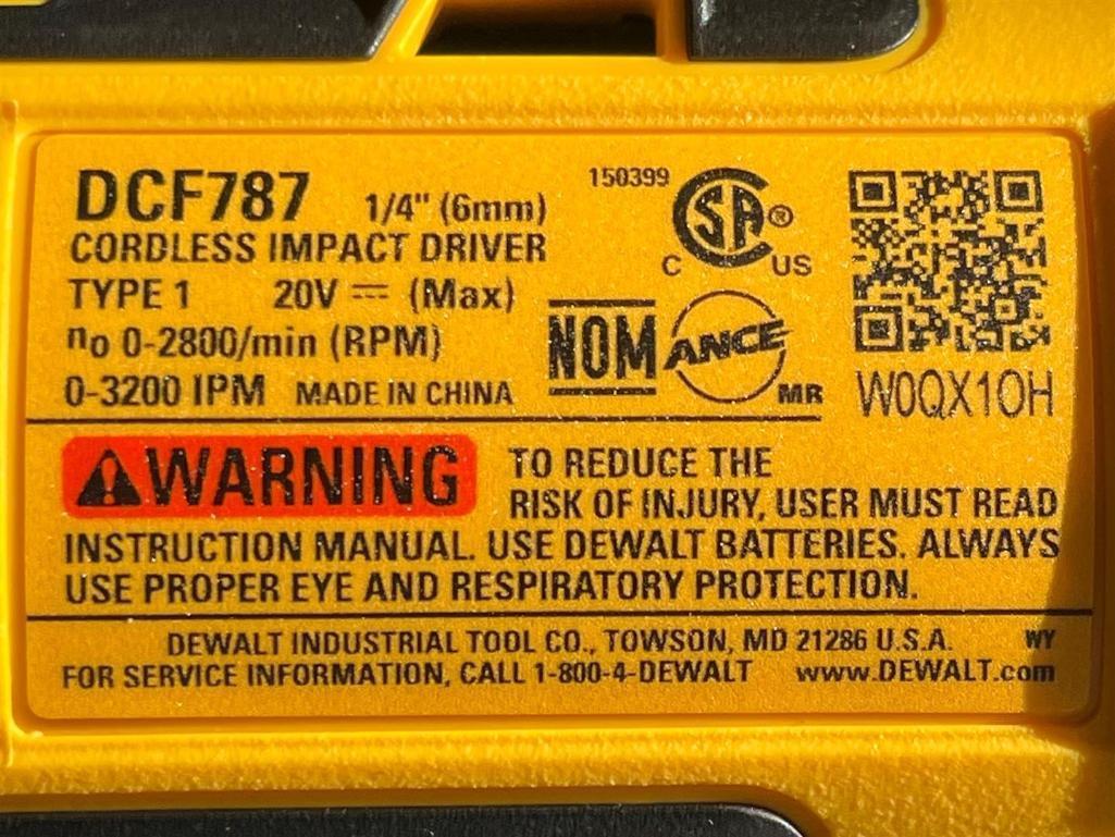 DEWALT DCD787 IMPACT DRIVER WITH BAG BATTERY AND CHARGER