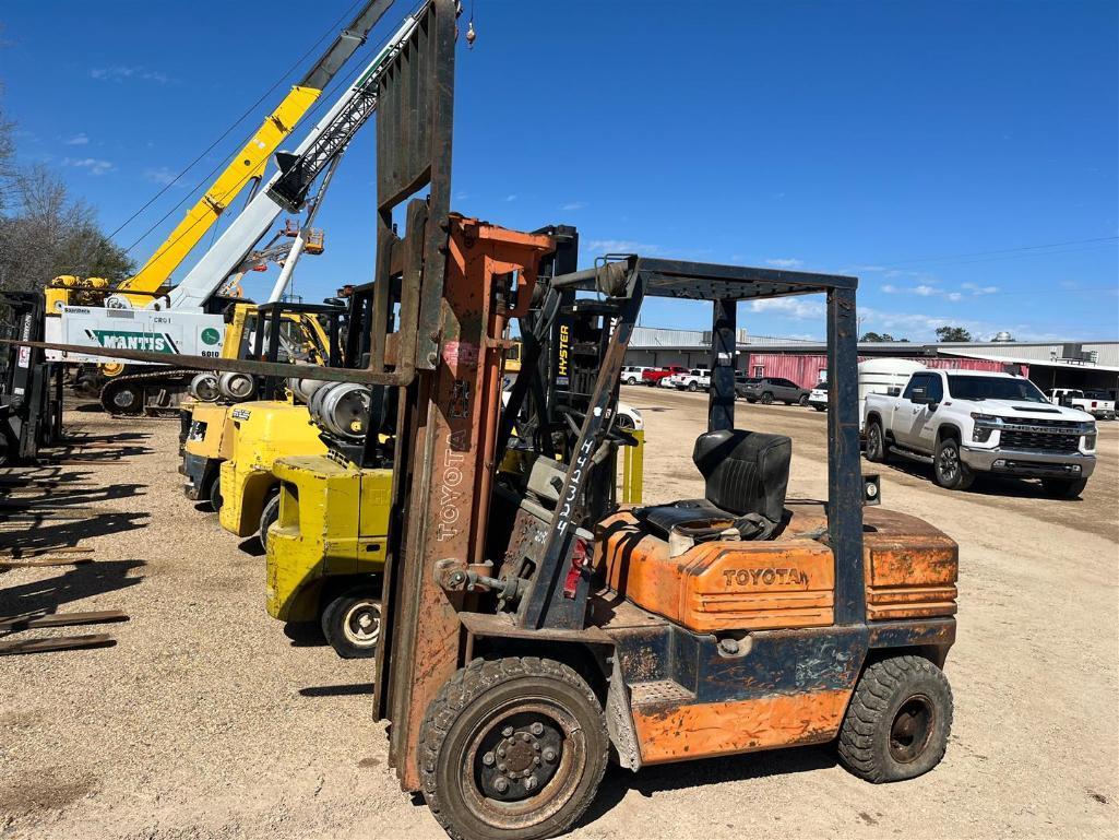TOYOTA 35C FORKLIFT
