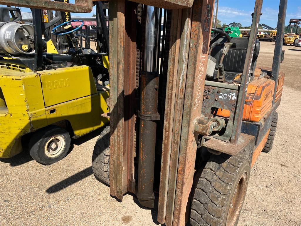 TOYOTA 35C FORKLIFT