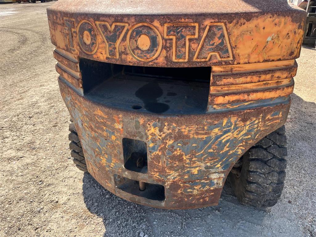 TOYOTA 35C FORKLIFT