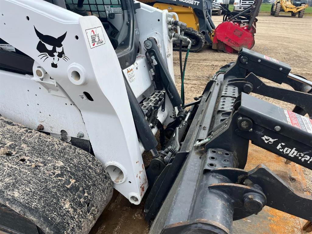 BOBCAT T770 LOADER
