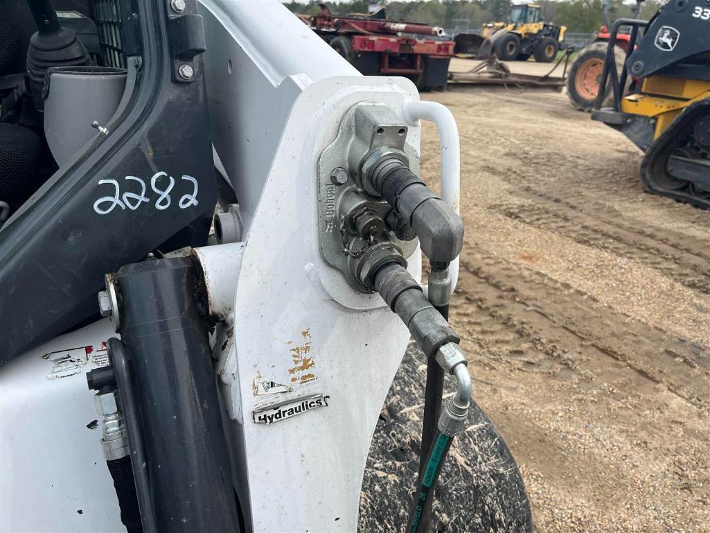 BOBCAT T770 LOADER