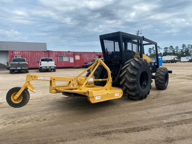 NEW HOLLAND B110R2 WOODS BOSS
