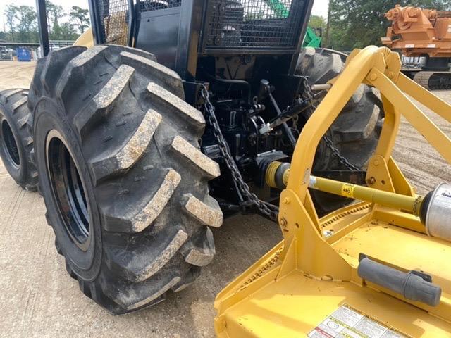 NEW HOLLAND B110R2 WOODS BOSS