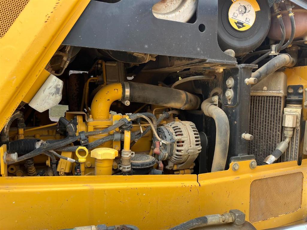 2016 DEERE 700K XLT