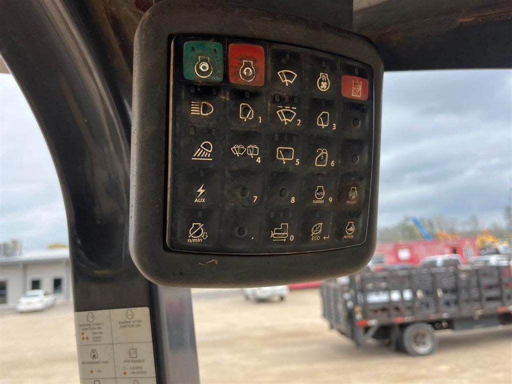 2016 DEERE 700K XLT