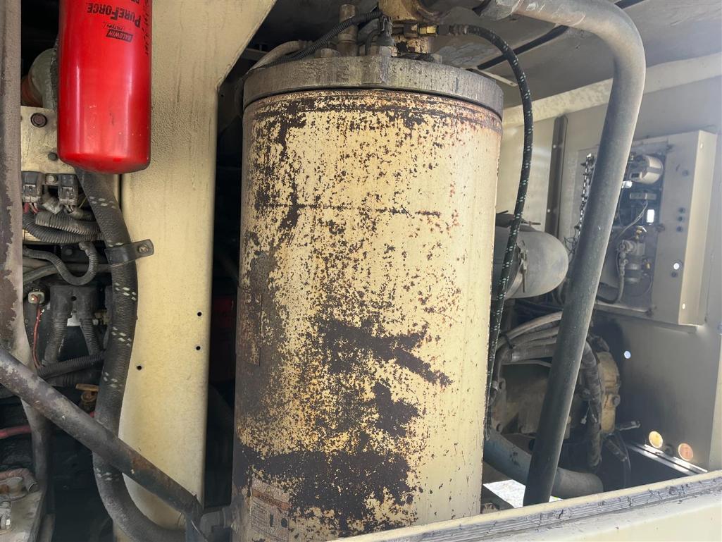 2006 INGERSOLL-RAND XP825 AIR COMPRESSOR - NO TITLE