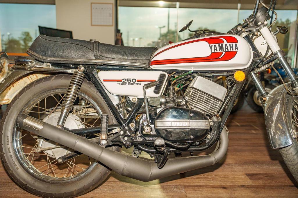 1975 YAMAHA RD250