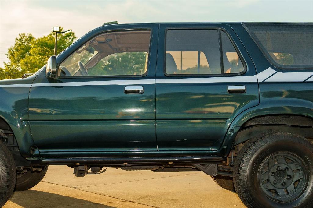 1994 TOYOTA 4RUNNER SR5