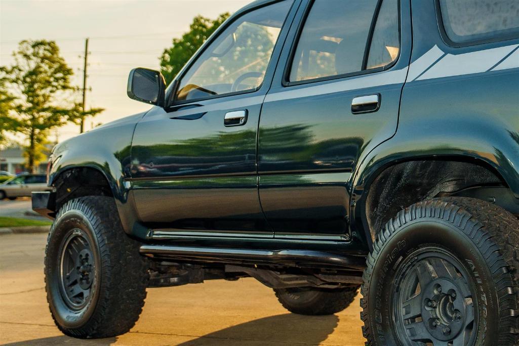 1994 TOYOTA 4RUNNER SR5