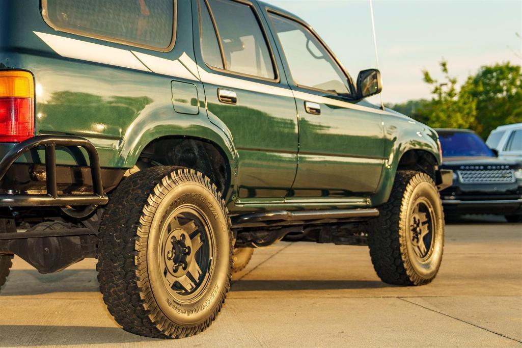 1994 TOYOTA 4RUNNER SR5