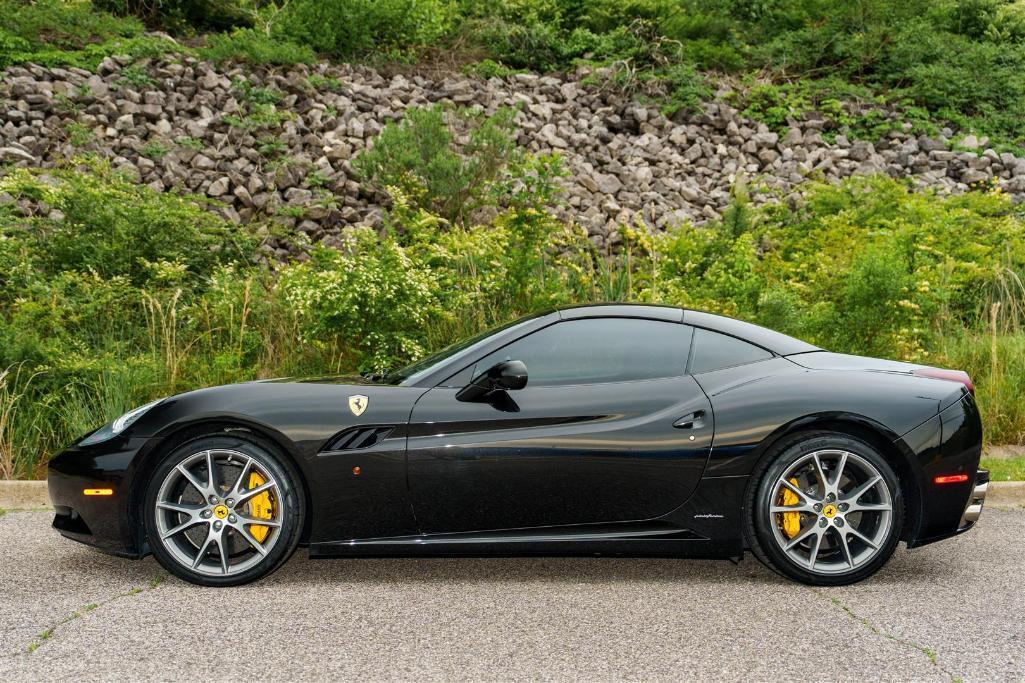 2013 FERRARI CALIFORNIA