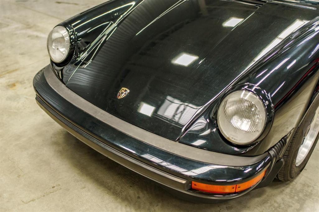 1976 PORSCHE 911