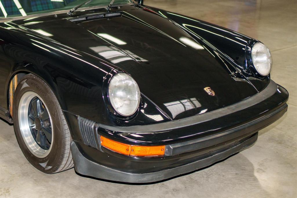 1976 PORSCHE 911