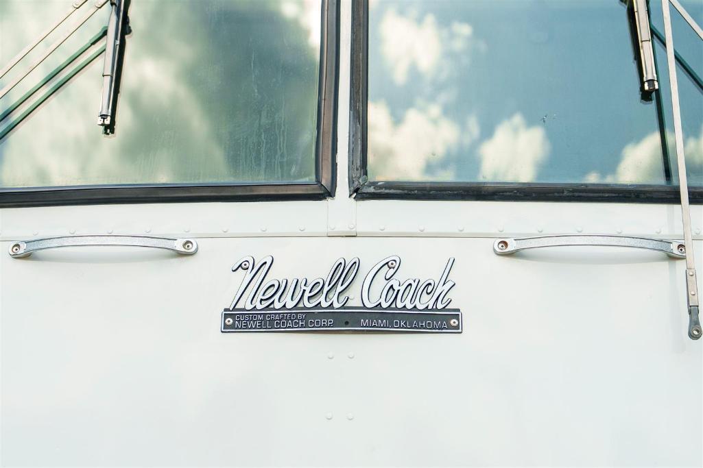 1977 NEWELL PRIVATE COACH