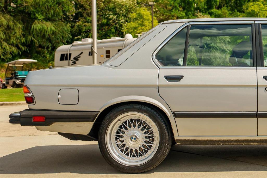 1986 BMW 528E