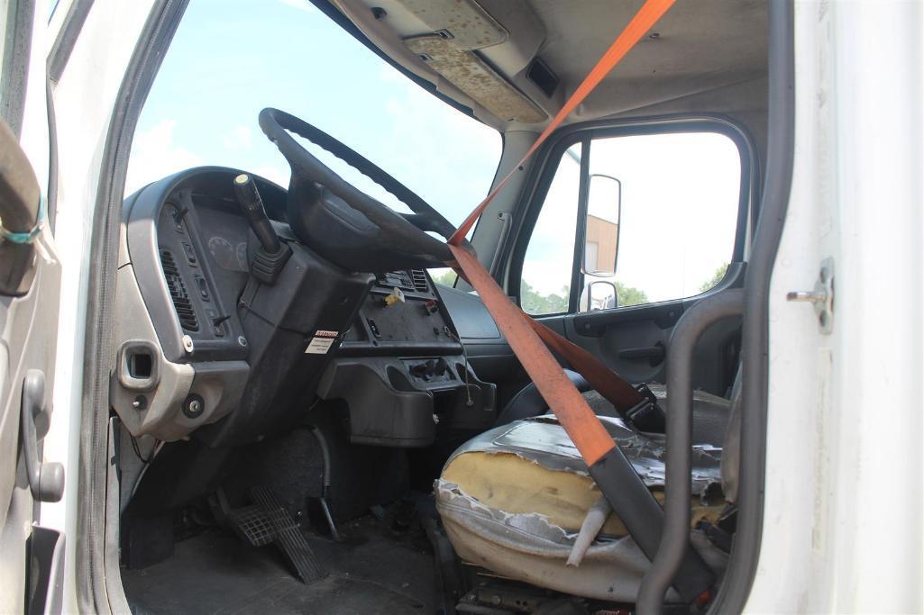 2007 FREIGHTLINER M2 | FOR PARTS/REPAIRS