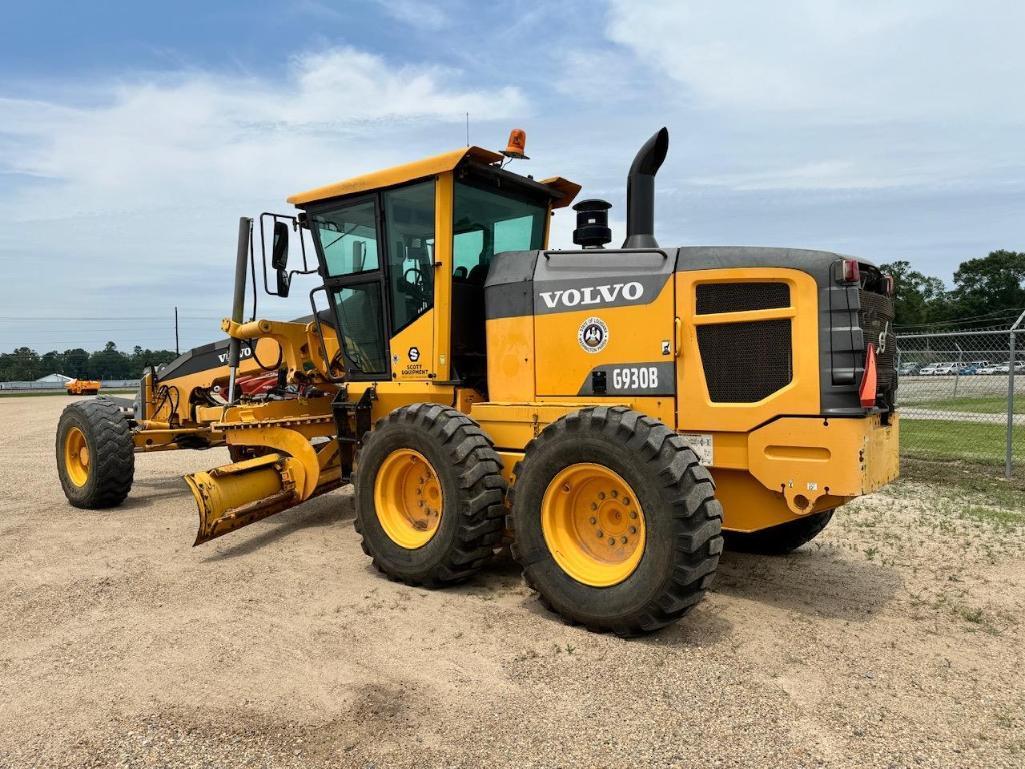 2014 VOLVO G930B MOTOR GRADER