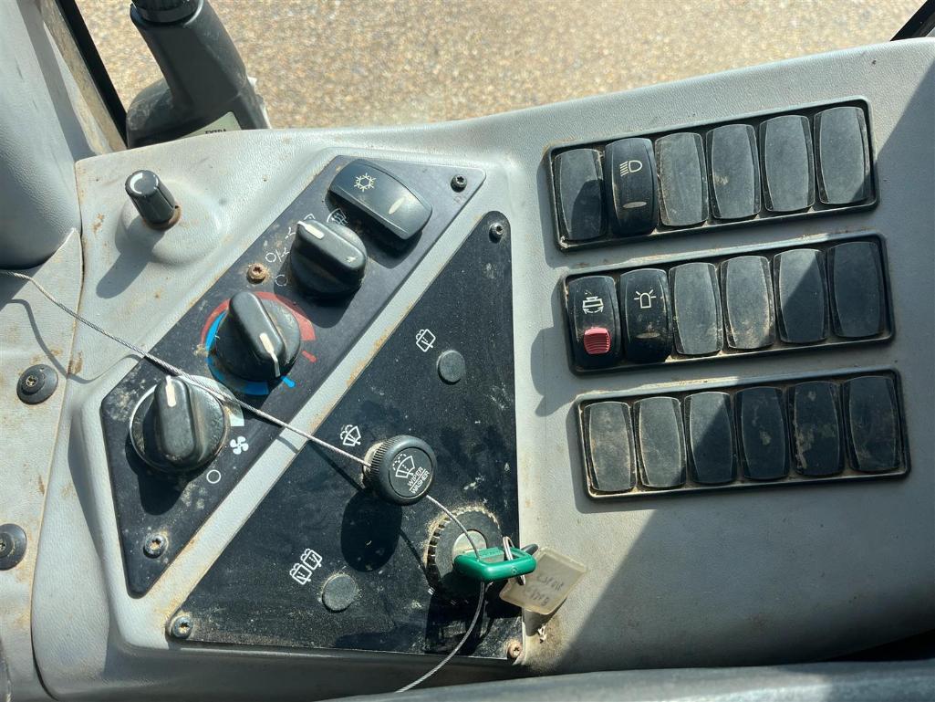 2014 VOLVO G930B MOTOR GRADER