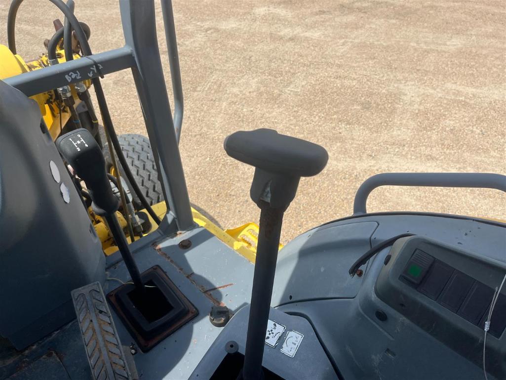 NEW HOLLAND 75B LOADER