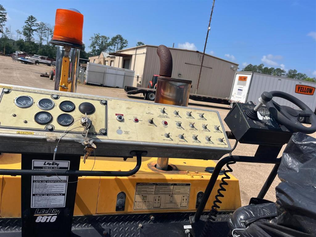 LEEBOY L8816R ASPHALT PAVER