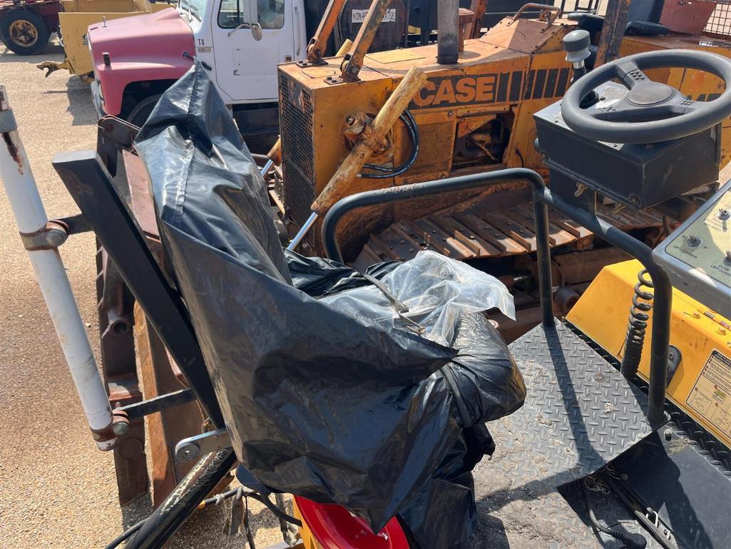 LEEBOY L8816R ASPHALT PAVER
